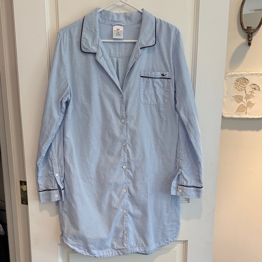 Vineyard Vines Light Blue Nightshirt with Navy Accents